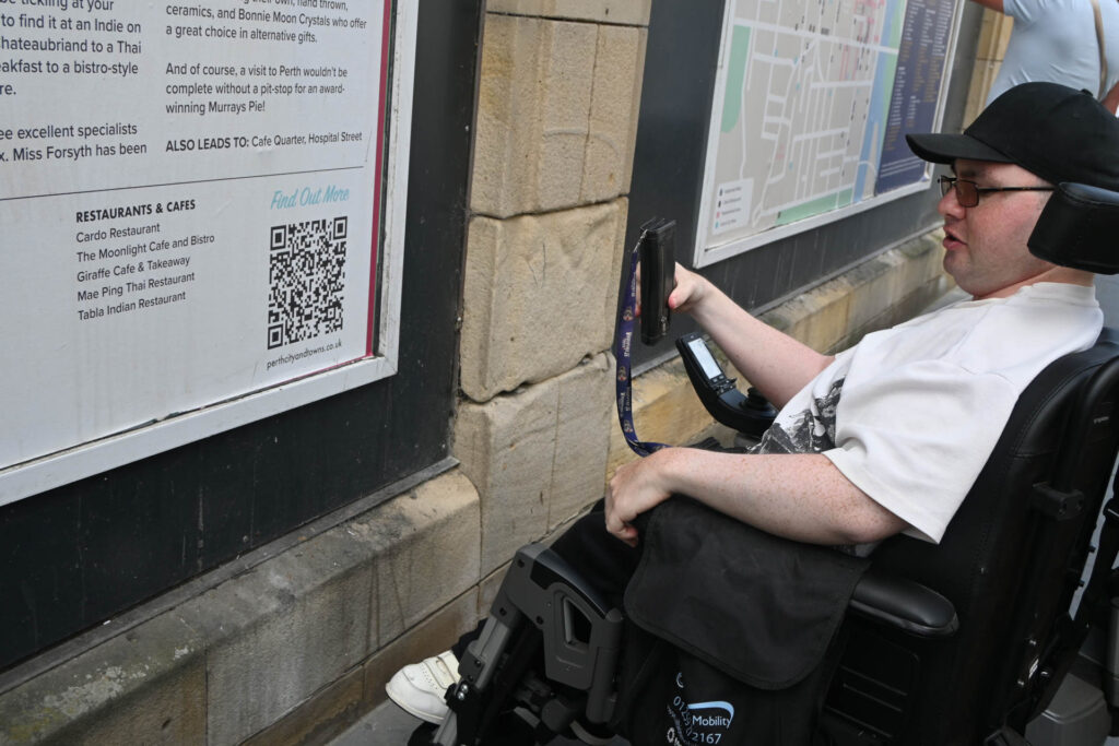 Photographing QR Codes