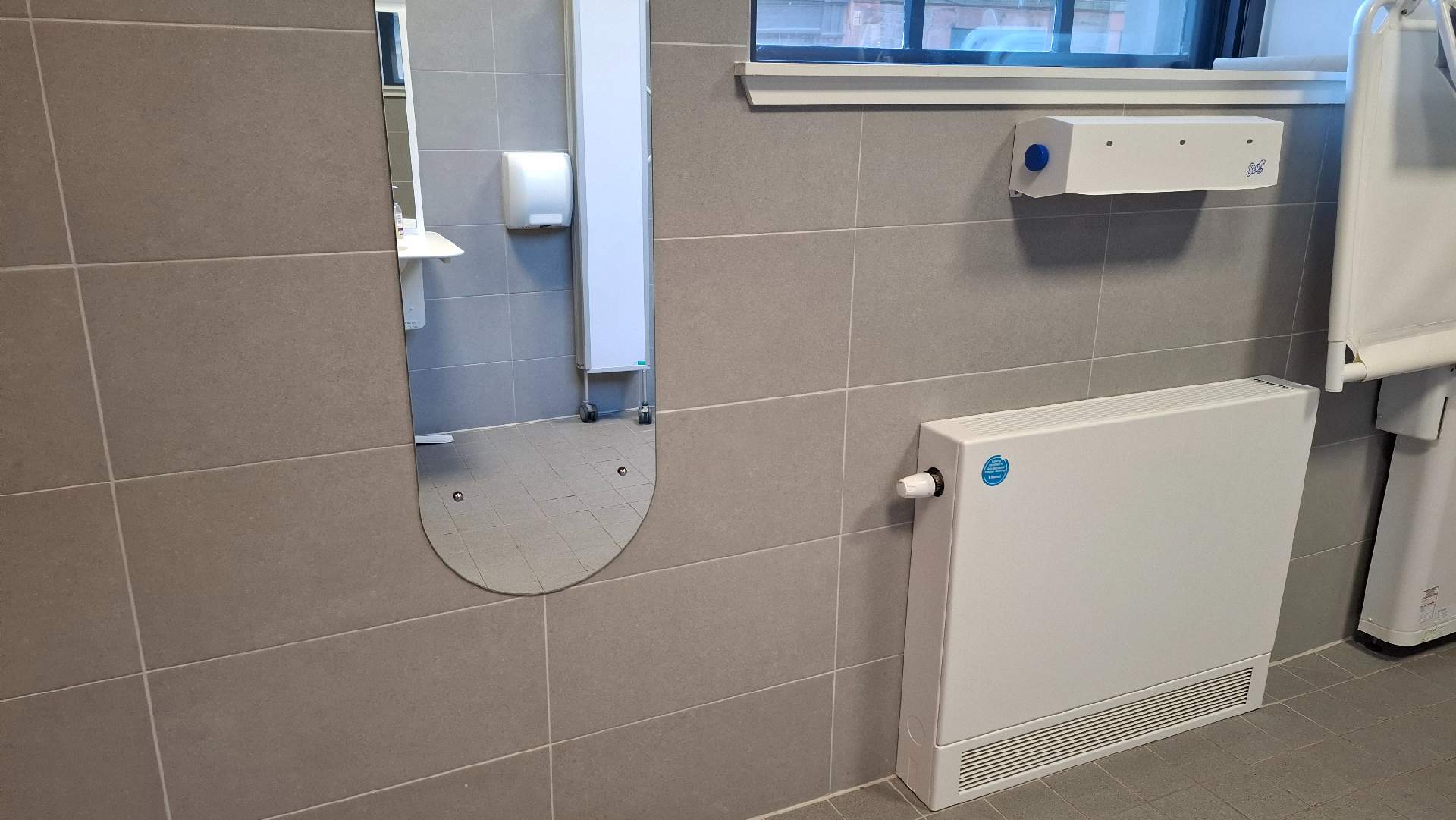 Mirror could easily have been made full length